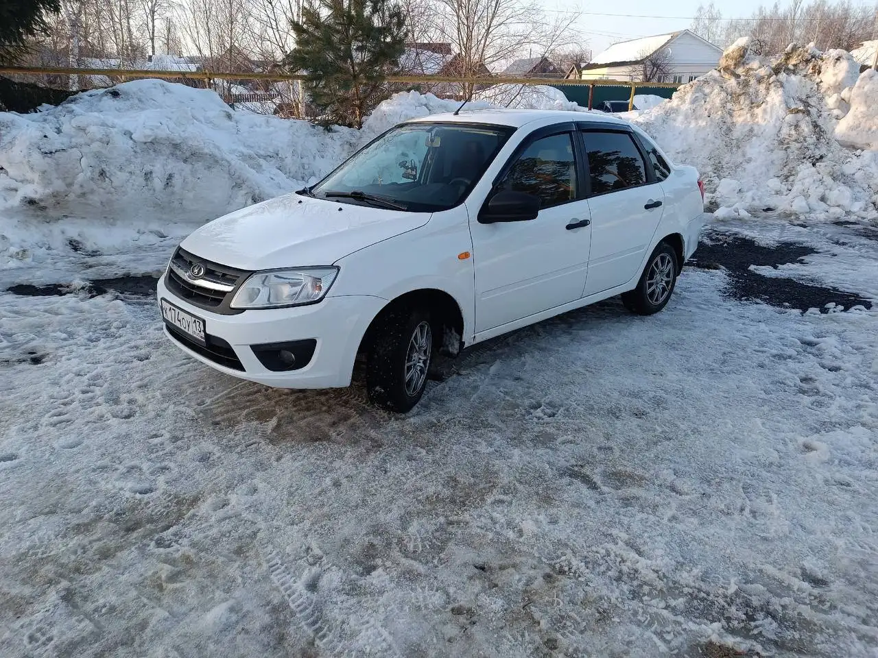 Продам автомобиль Лада Гранта 1.6 2016 года - Легковые автомобили (Авто) в Саранск