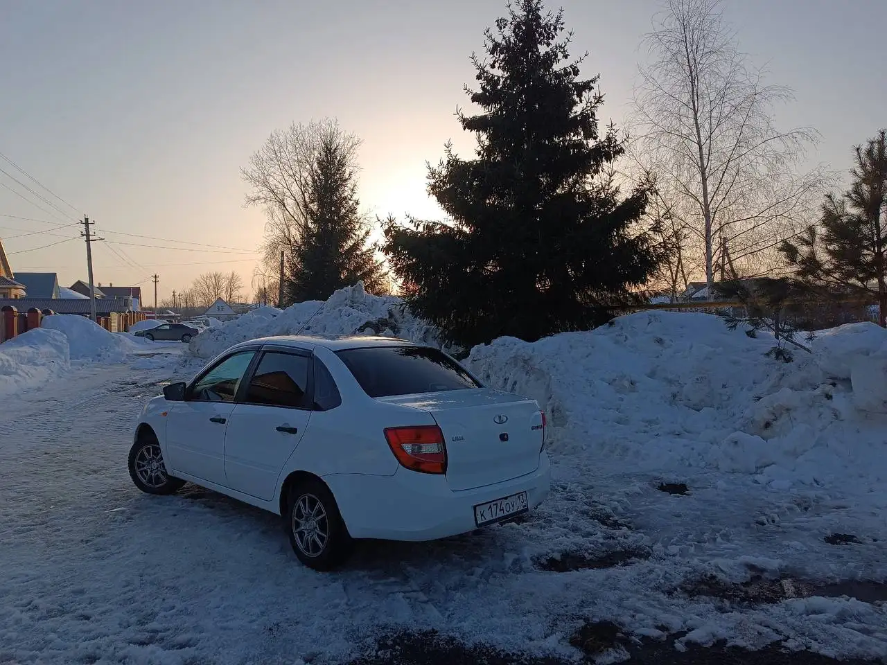 Продам автомобиль Лада Гранта 1.6 2016 года - Легковые автомобили (Авто) в Саранск