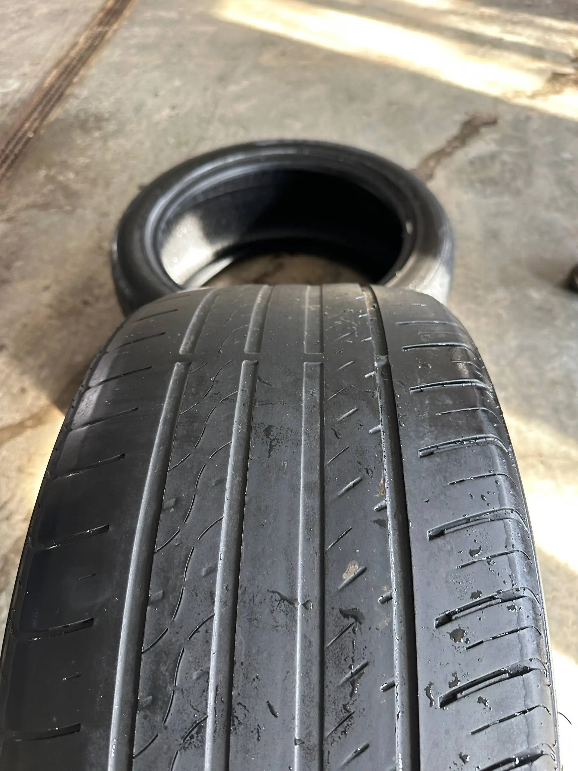 Шины 275/40 R18 2 штуки - Шины и диски (Авто) в Саранск