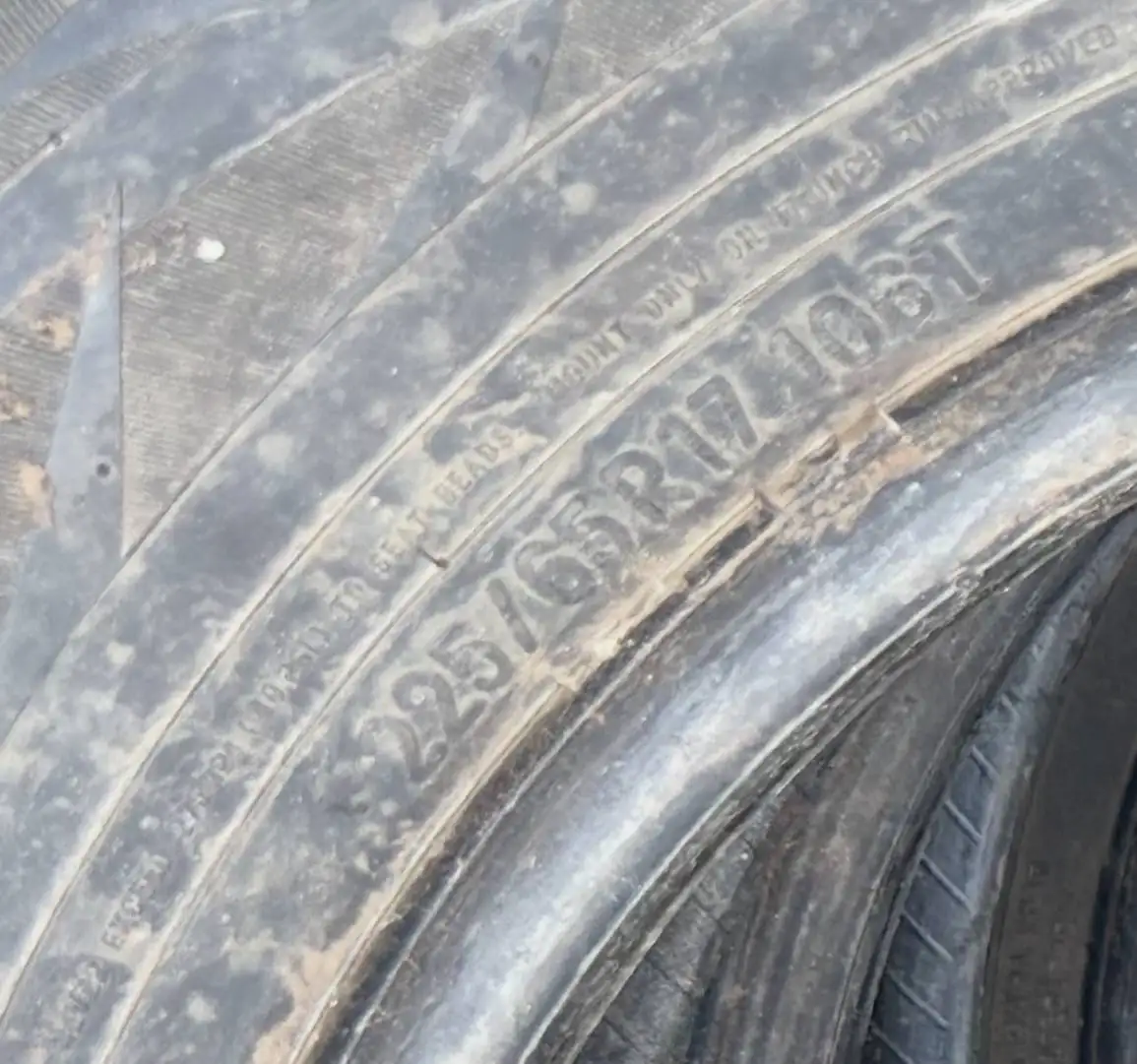 Зимняя резина в хорошем состоянии - Шины и диски (Авто) в Саранск