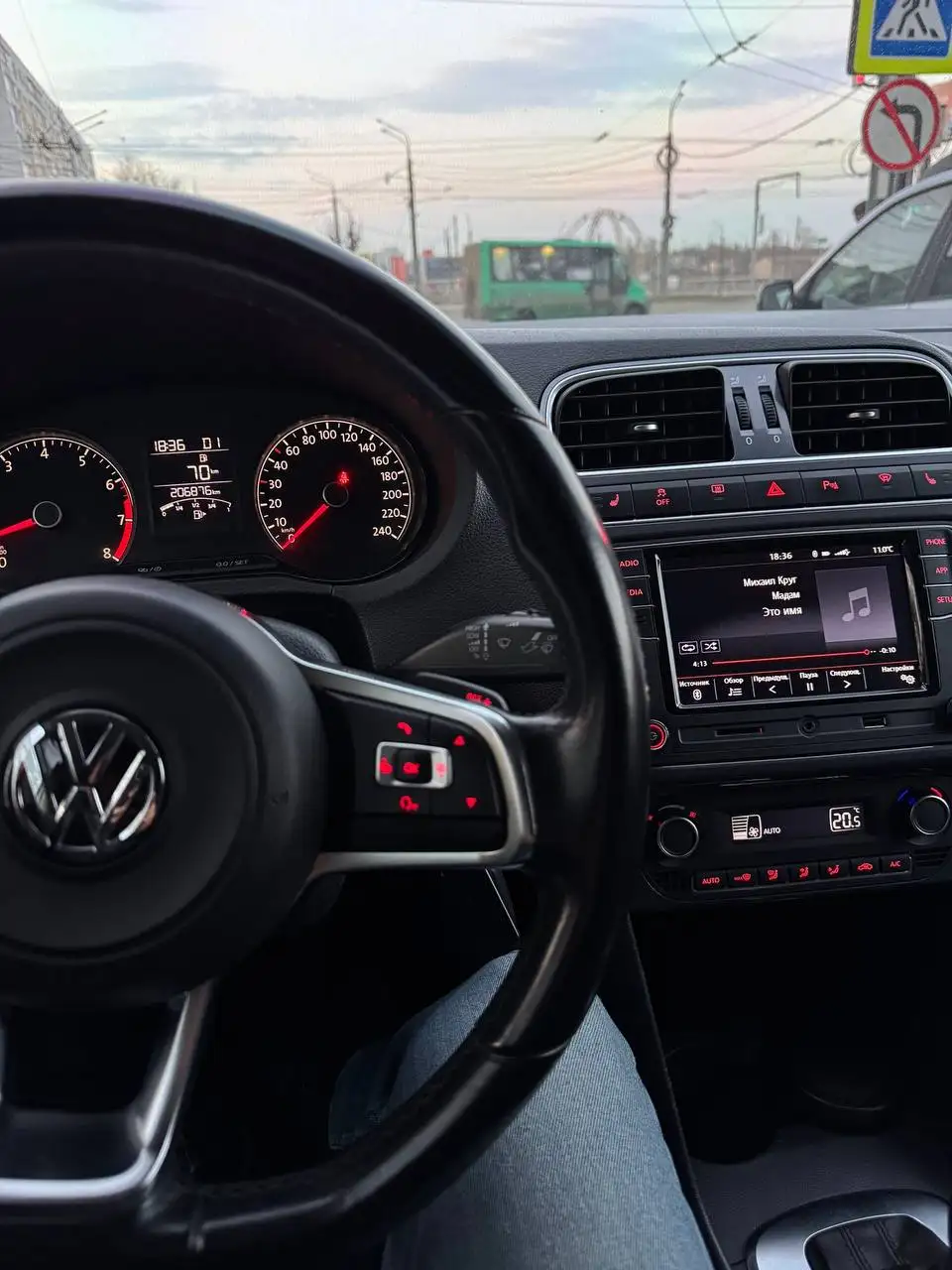 Hyundai Solaris 2019 1.4 Turbo Max комплектация - Авто в Пенза