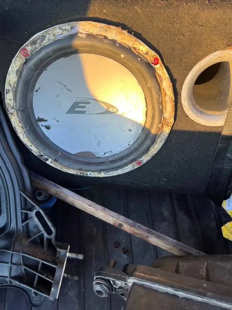 Продам саб активник и ресивер на 16кл - Автомобили в Саранск