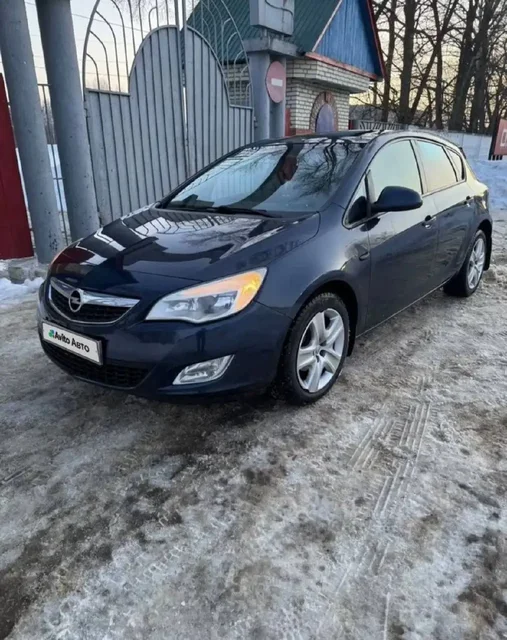 Opel Astra J 2010 - Автомобили в Саранск
