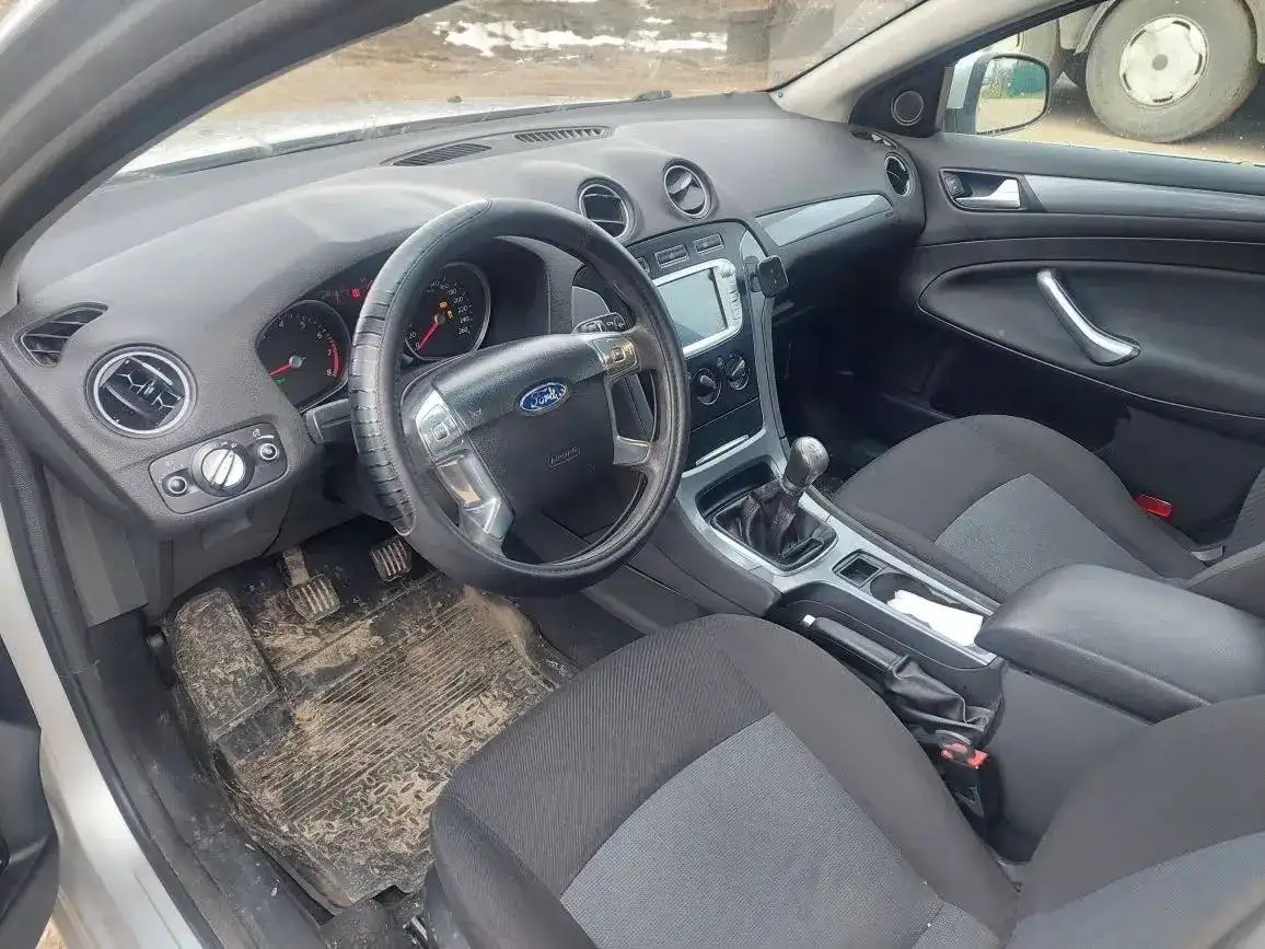 Продажа автомобиля 2012 года - Легковые автомобили (Авто) в Саранск