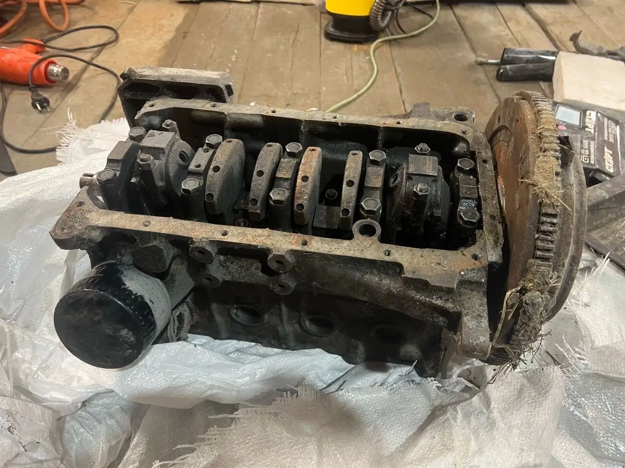 Продам блок и голову двигателя - Двигатель и запчасти (Авто) в Саранск