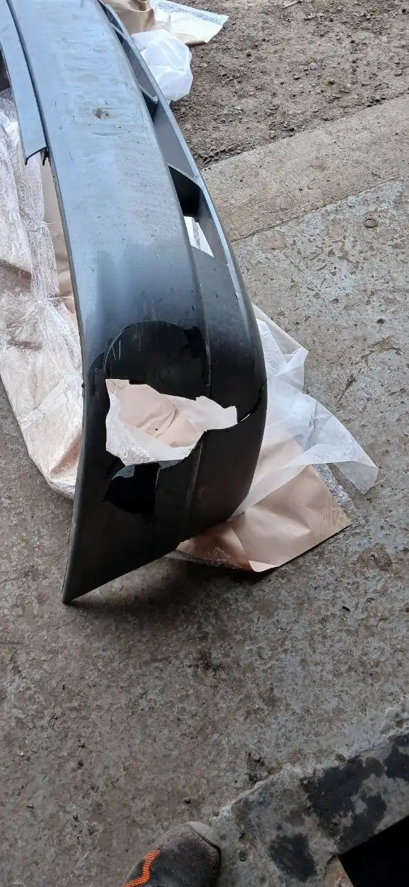 Бампер 2110 под ремонт цвет кварц 630 - Запчасти и аксессуары (Авто) в Саранск