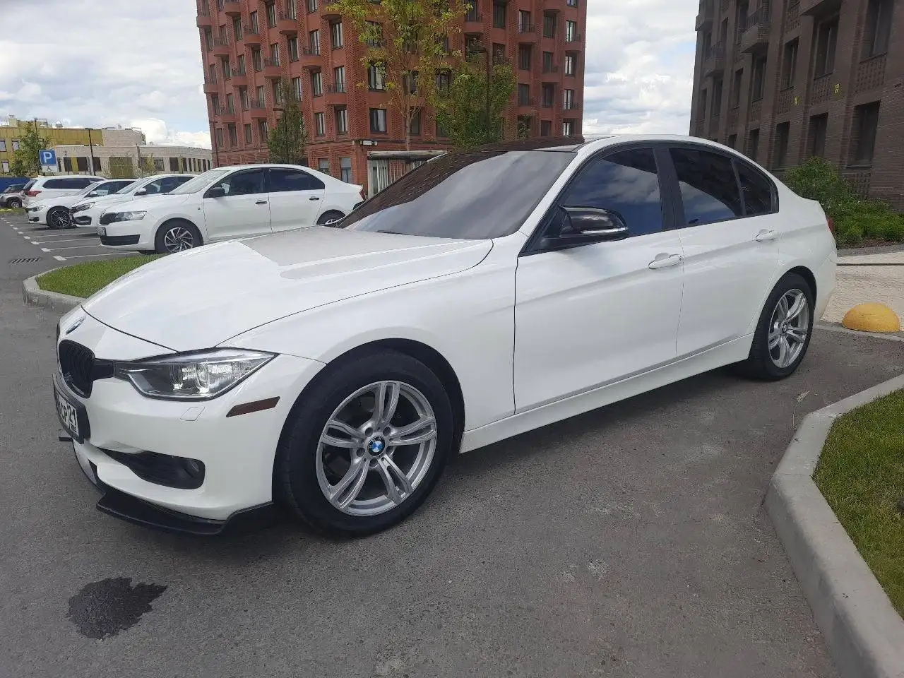 BMW F30 2012 года - Авто в Неизвестно
