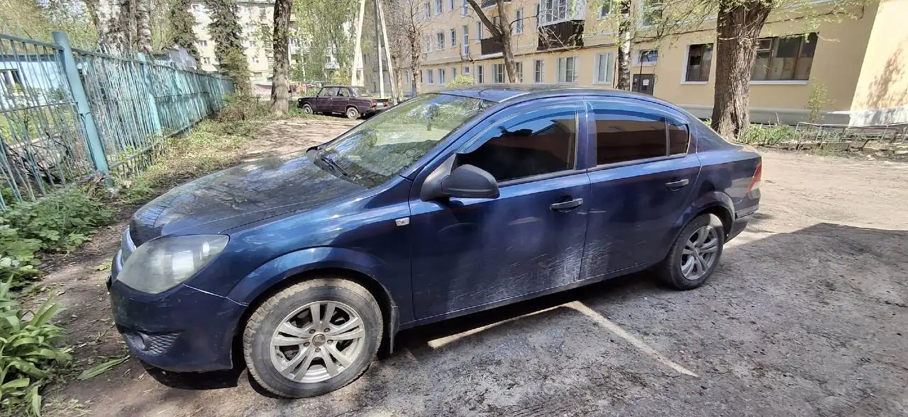 Продам Opel Astra H 1.6 2010 - Легковые автомобили (Авто) в Пенза