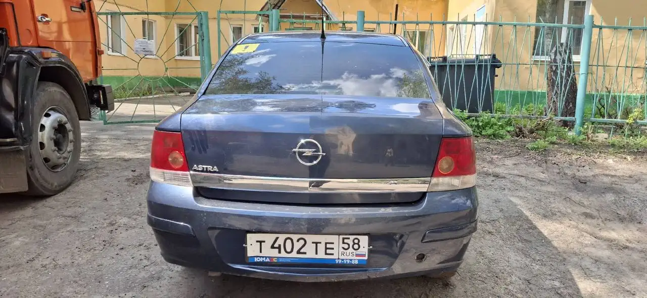 Продам Opel Astra H 1.6 2010 - Легковые автомобили (Авто) в Пенза