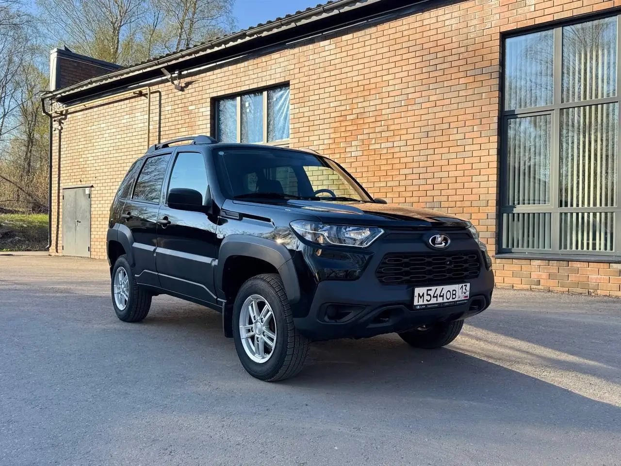 Нива Тревел 2023 года - Легковые автомобили (Авто) в Саранск