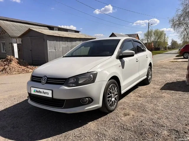 VW Polo 2015 - Авто в Пенза