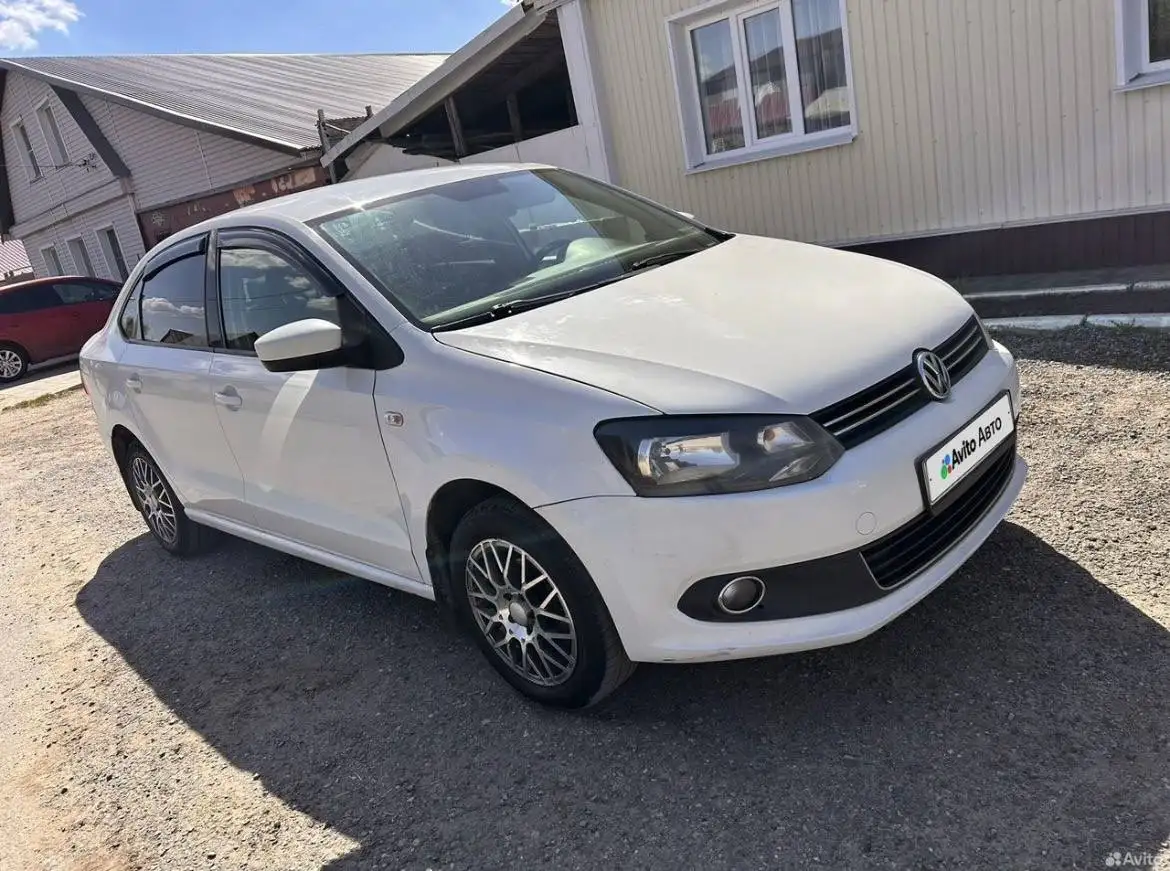 VW Polo 2015 - Авто в Пенза