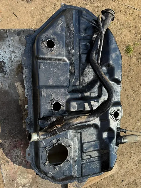 Топливный бак на Mitsubishi Lancer 9 / Cedia - Авто в Саранск