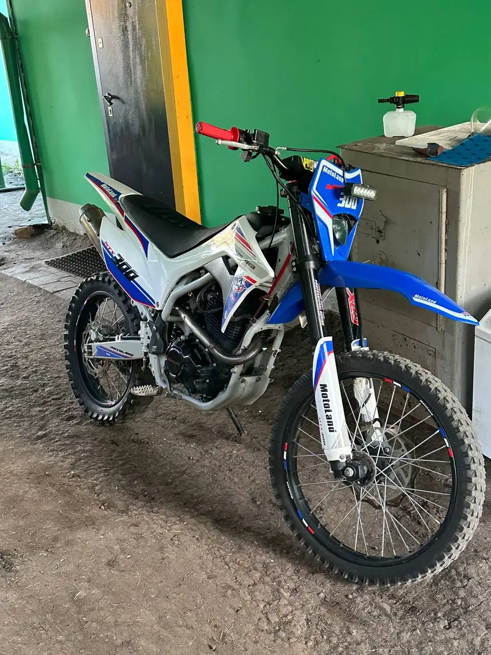 Продам/обменяю 300 кубов - Запчасти в Саранск