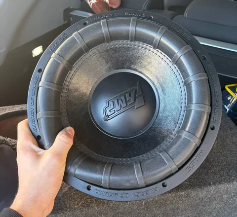 Продам сабвуфер RMS-1000Вт MAX-2000Вт - Зарядные устройства и аккумуляторы в Саранск