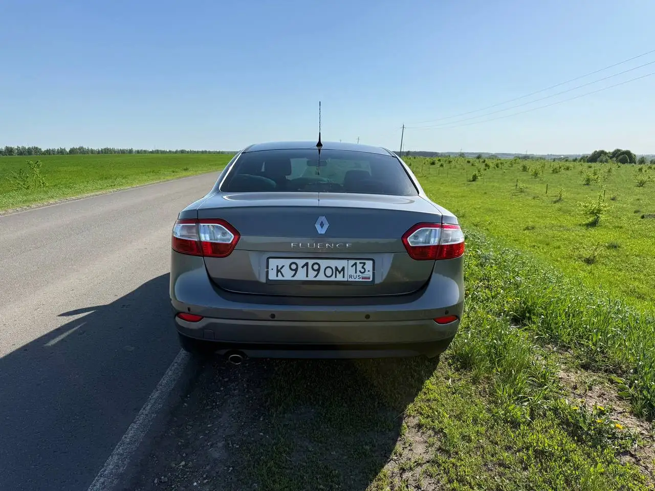 Рено Флюенс 2013 - Легковые автомобили (Авто) в Неизвестно