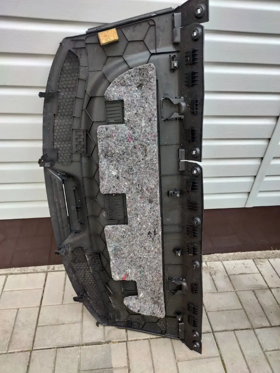 Задняя полка на Volkswagen Polo 5 - Запчасти (Авто) в Саранск
