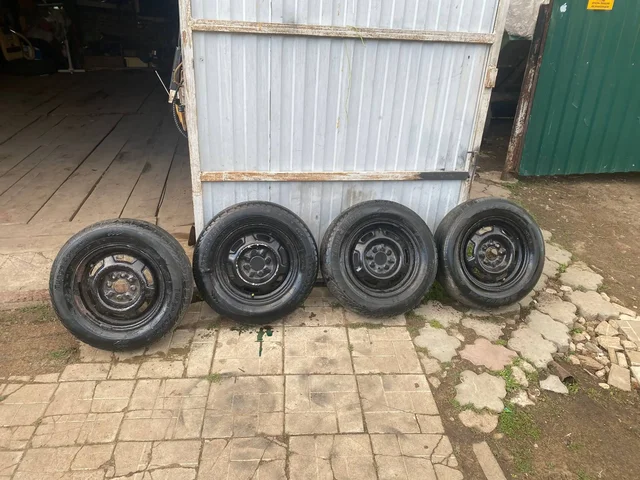 Продам комплект колес R13 175/70 - Аккумуляторы в Саранск