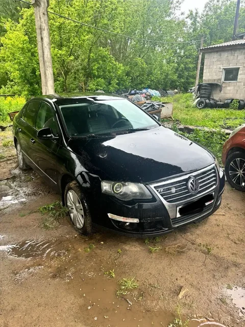 Volkswagen Passat B6 1.6 механика - Легковые автомобили в Саранск