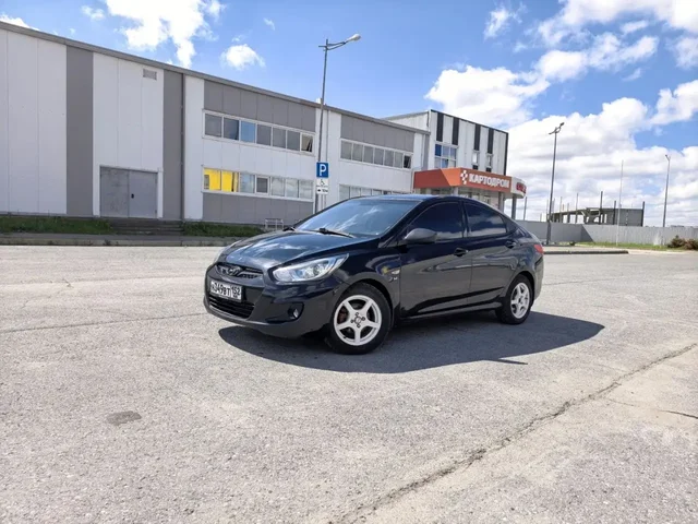 Продам Hyundai Solaris 2013 г.в. - Авто в Ульяновск