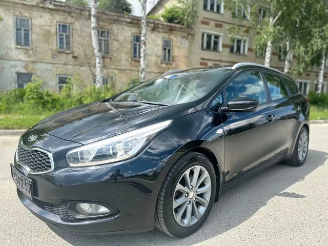 Продажа Kia Ceed 2014 - Легковые автомобили в Пенза