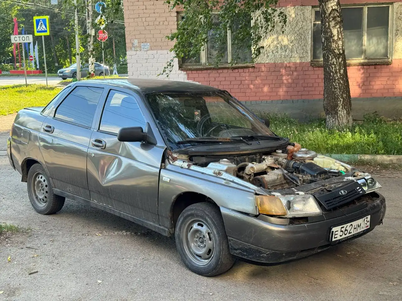 Автомобиль 2004 года - Легковые автомобили (Авто) в Саранск