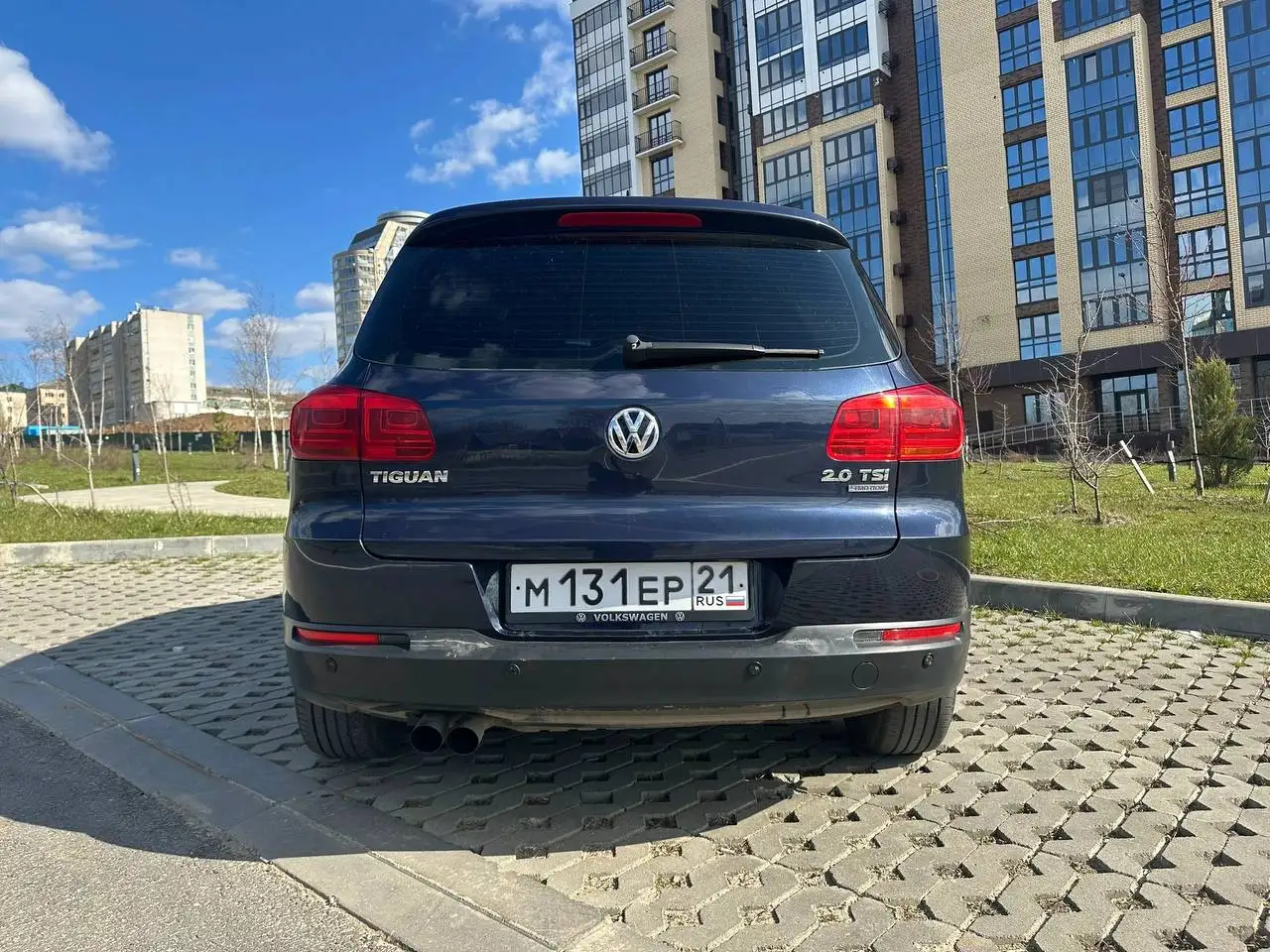Volkswagen Tiguan 2011 - Внедорожники (Авто) в Саранск
