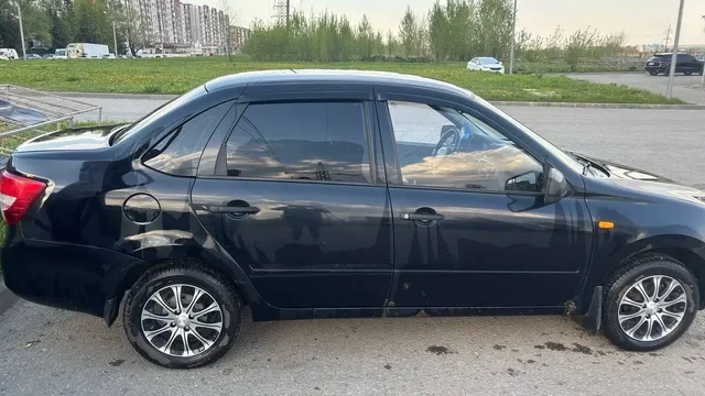 Лада Гранта, 2012 г.в. - Легковые автомобили в Пенза