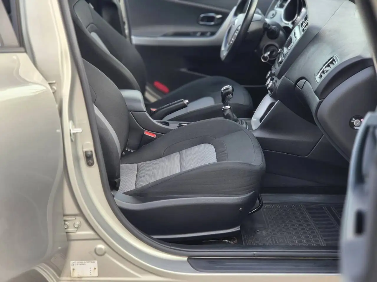 Kia Ceed 2014, 1.6 механика, один хозяин - Легковые автомобили (Авто) в Краснослободск
