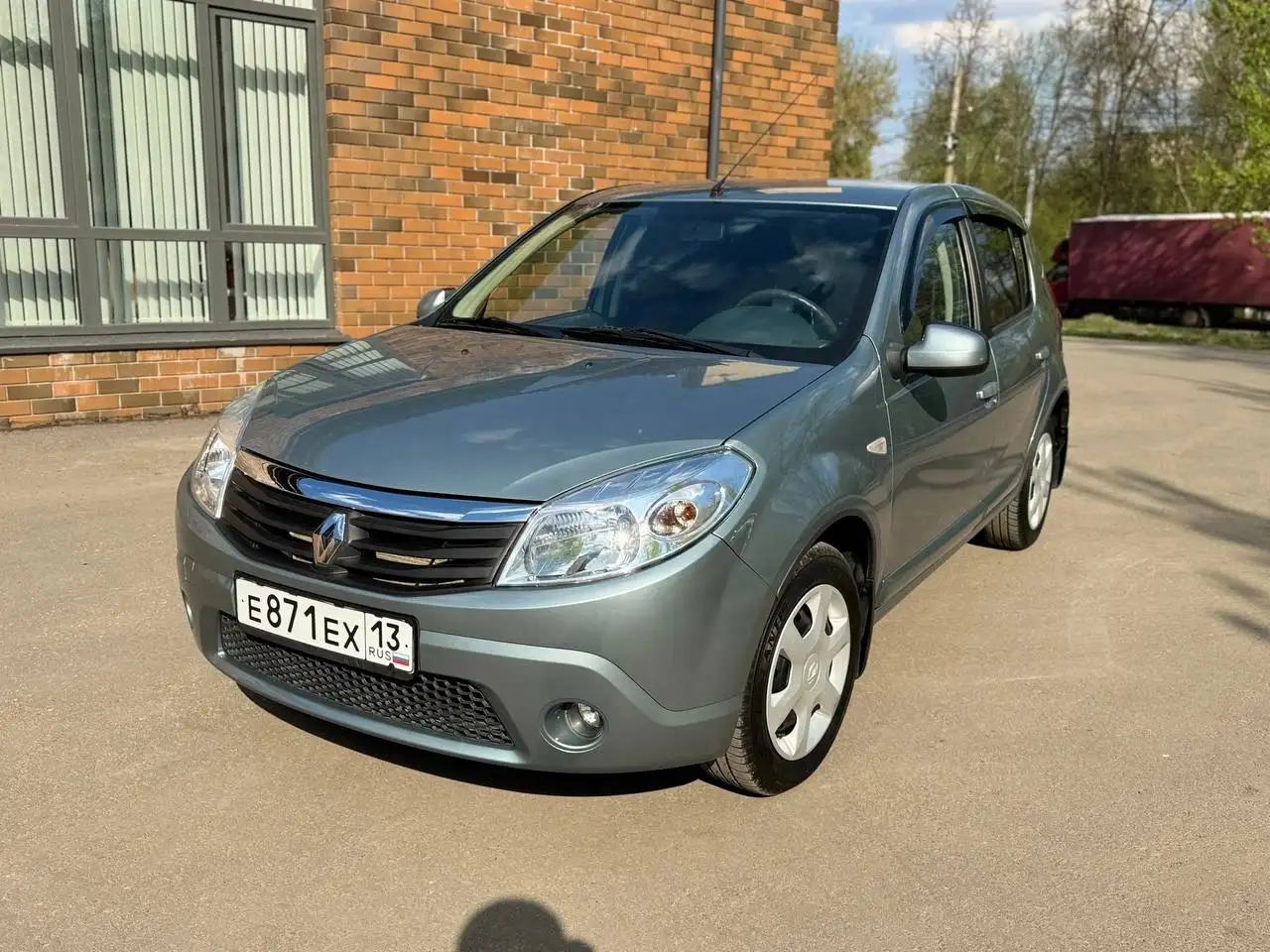 Рено Сандеро с пробегом 25 тыс. км - Авто в Саранск