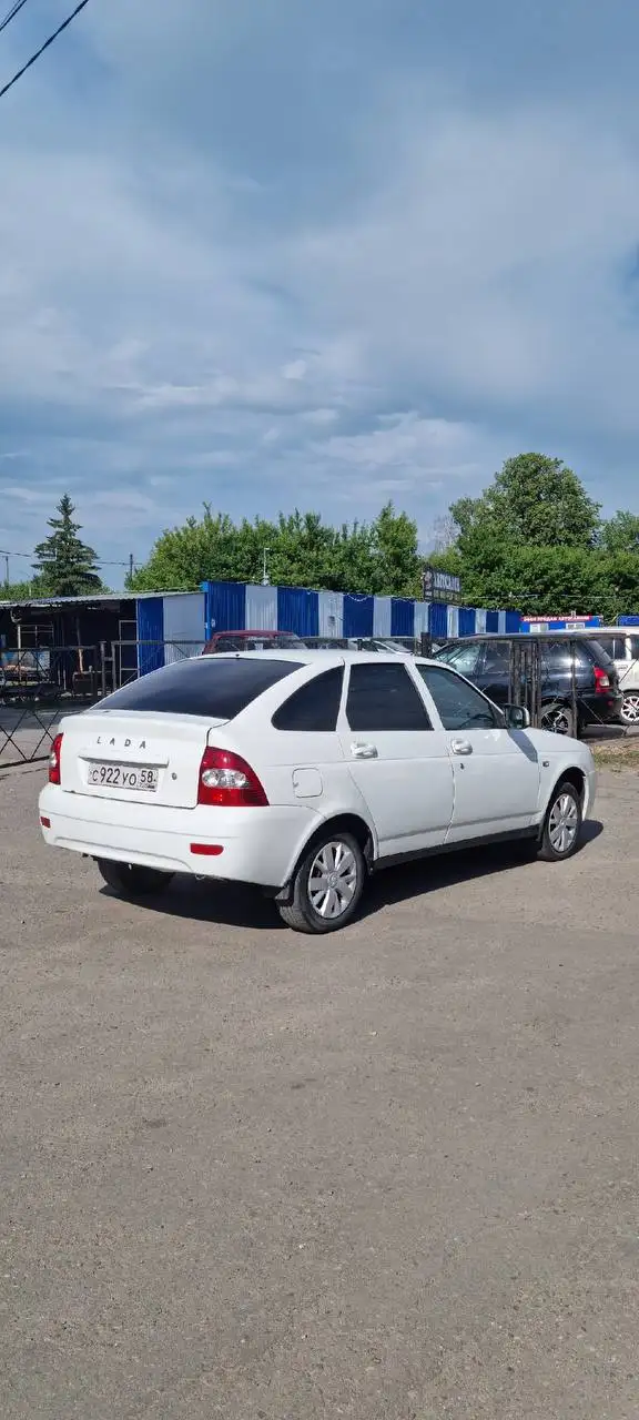 Продажа автомобиля Приора хетчбек 2010 - Легковые автомобили (Авто) в Саранск