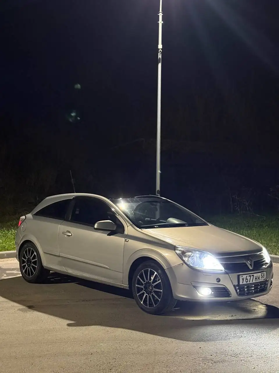 OPEL ASTRA GTC, 1.6, робот, 2006 - Авто в Кузнецк