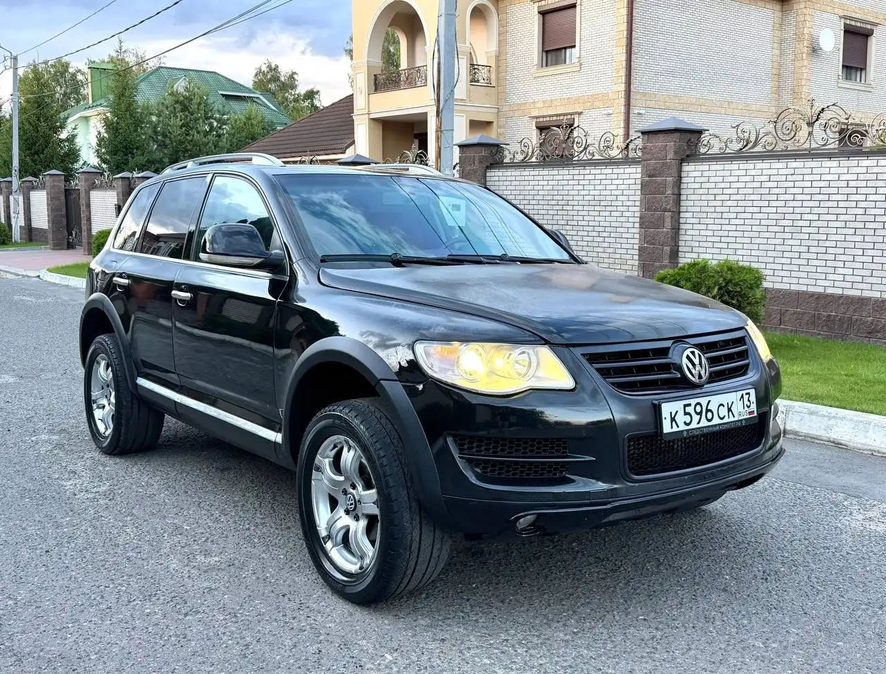 Volkswagen Touareg 2008 с отличным состоянием - Внедорожник (Авто) в Саранск