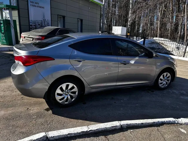 Hyundai Elantra 2011 - Легковой автомобиль в Чебоксары