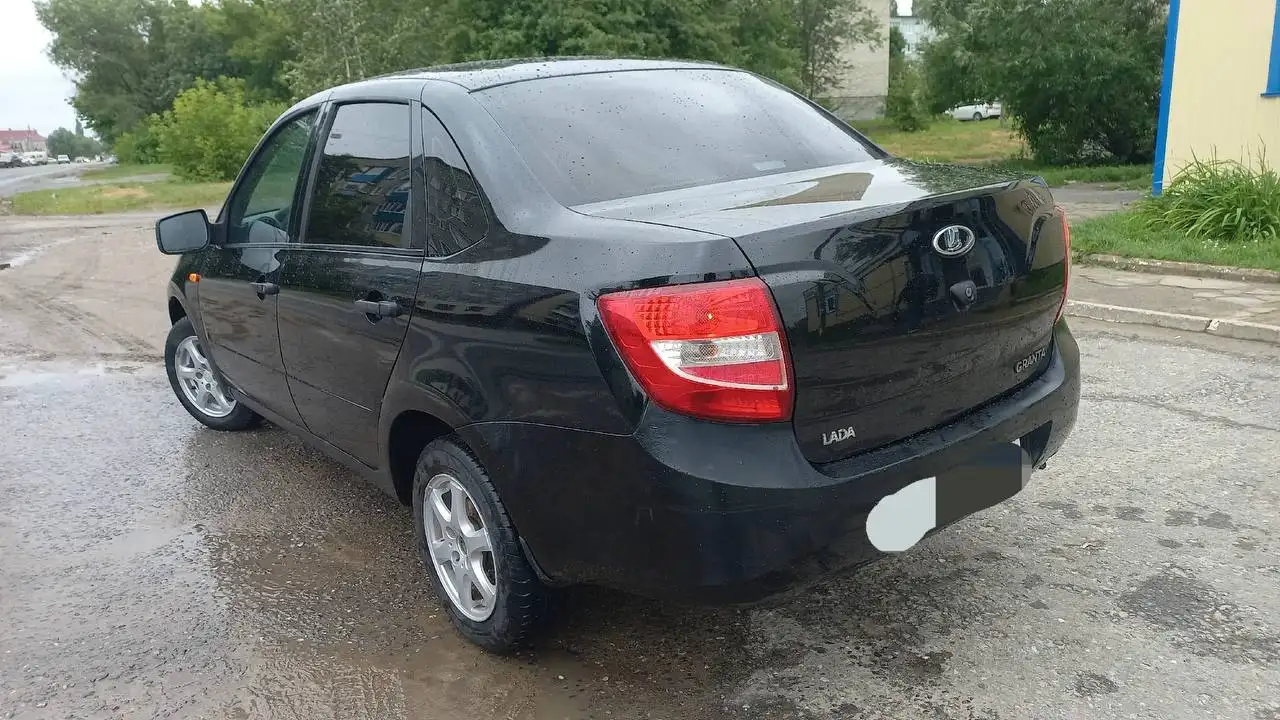 Лада Гранта 2012 г.в. - Легковые автомобили (Авто) в Кузнецк