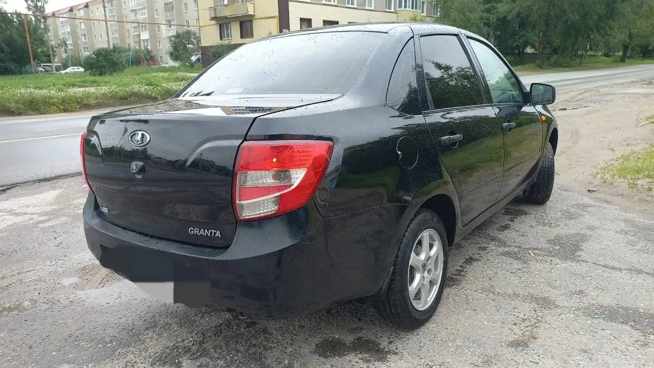 Лада Гранта 2012 г.в. - Легковые автомобили (Авто) в Кузнецк