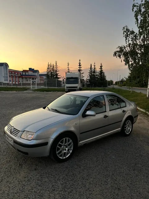 Bora 2001 - Автомобиль в Саранск