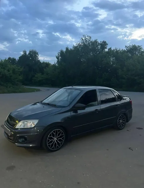 Продам Гранту 2015 - Авто в Пенза