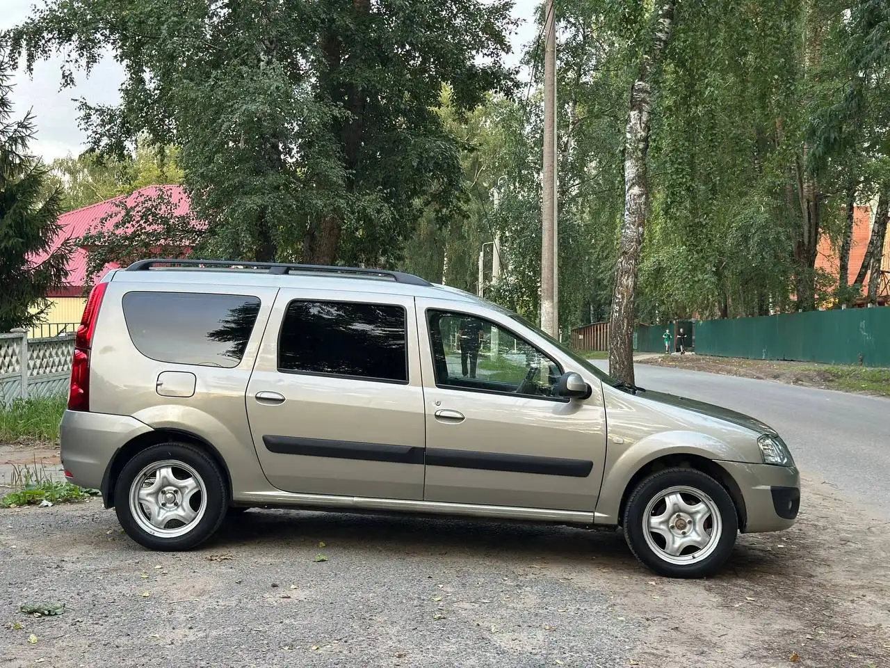 Ларгус 2013 года в хорошем состоянии - Легковые автомобили (Авто) в Саранск