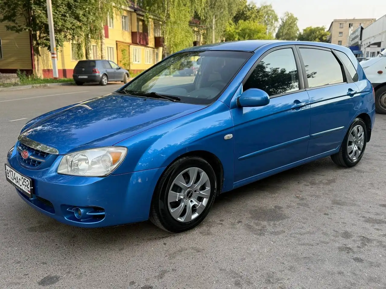 Kia Cerato 1.6 AT 2005 г.в. - Легковые автомобили (Авто) в Неизвестно