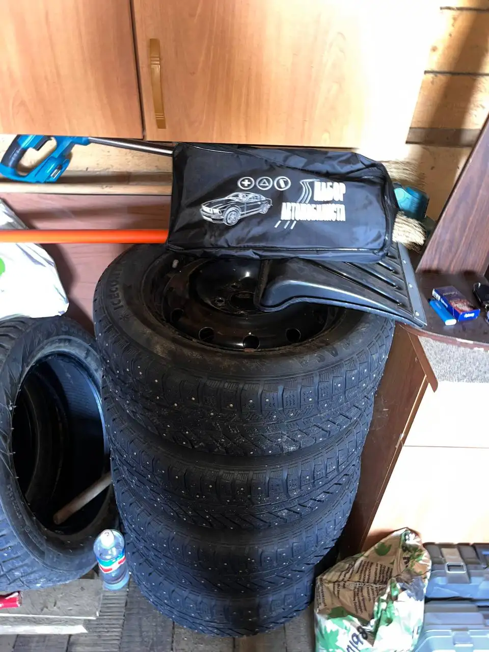 Зимняя резина R15 со штампами - Шины и диски (Авто) в Саранск