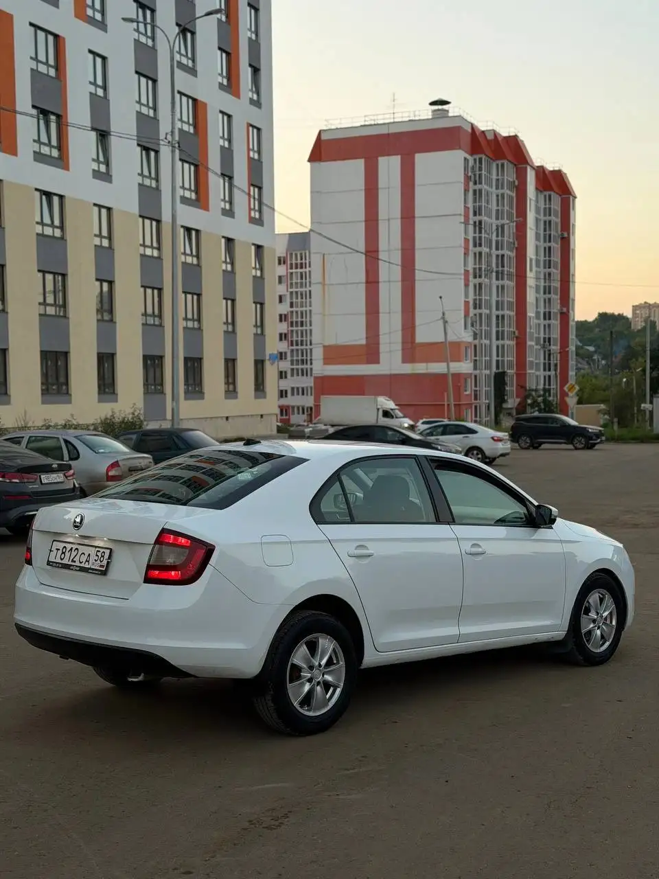 Rapid рестайлинг 2018, отличное состояние - Легковые автомобили (Авто) в Пенза Саранск