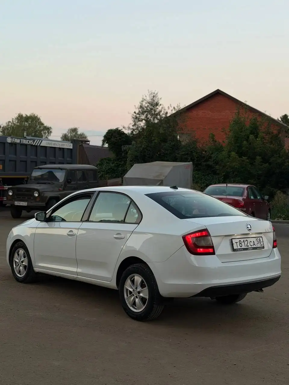 Rapid рестайлинг 2018, отличное состояние - Легковые автомобили (Авто) в Пенза Саранск