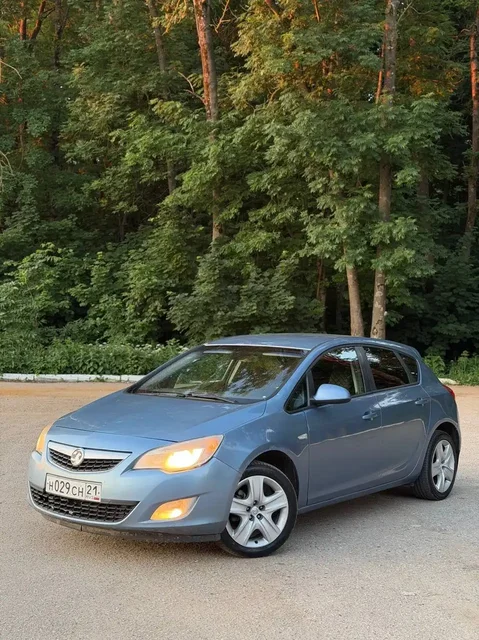 Opel Astra J 2010, 1.6 МКПП, после капремонта - Новые автомобили в Саранск