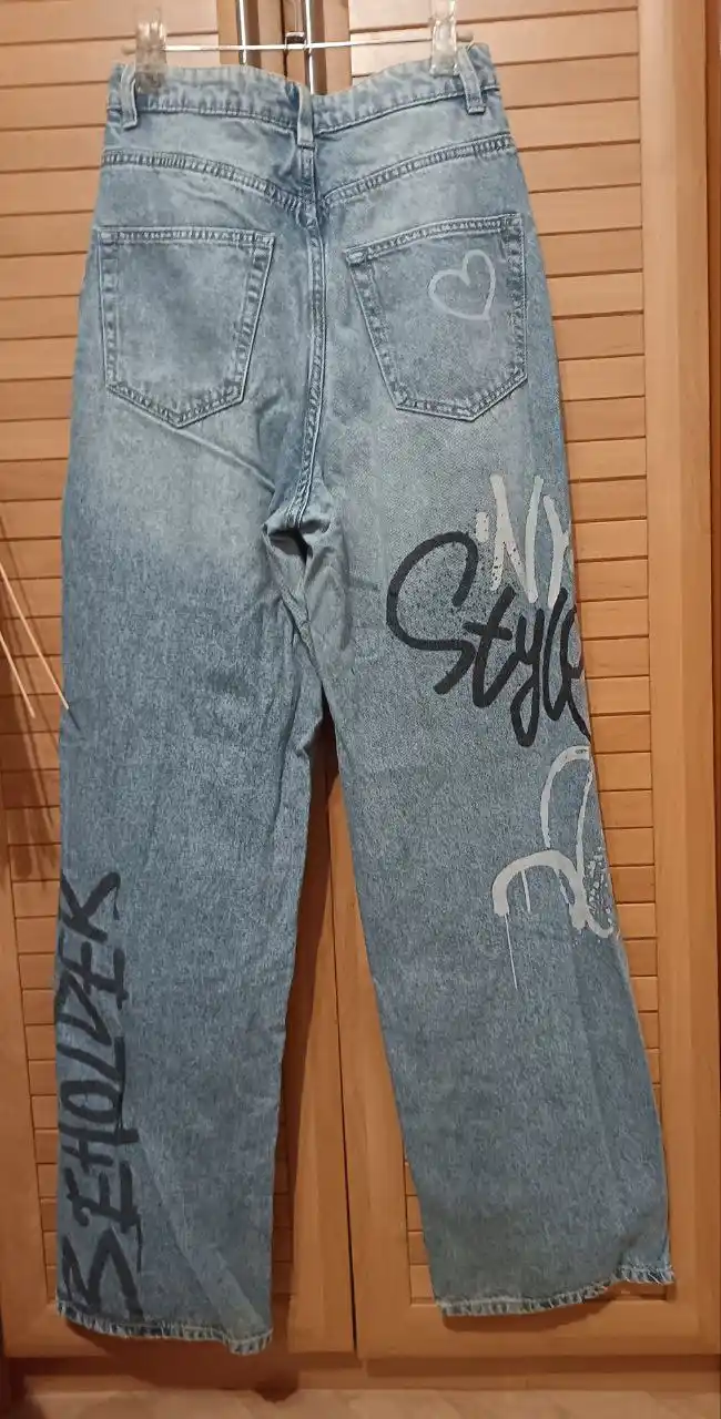 Продам джинсы женские