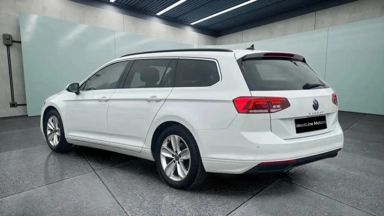 Volkswagen Passat 2023 с пробегом 81 000 км - Легковые автомобили (Авто) в Махачкала
