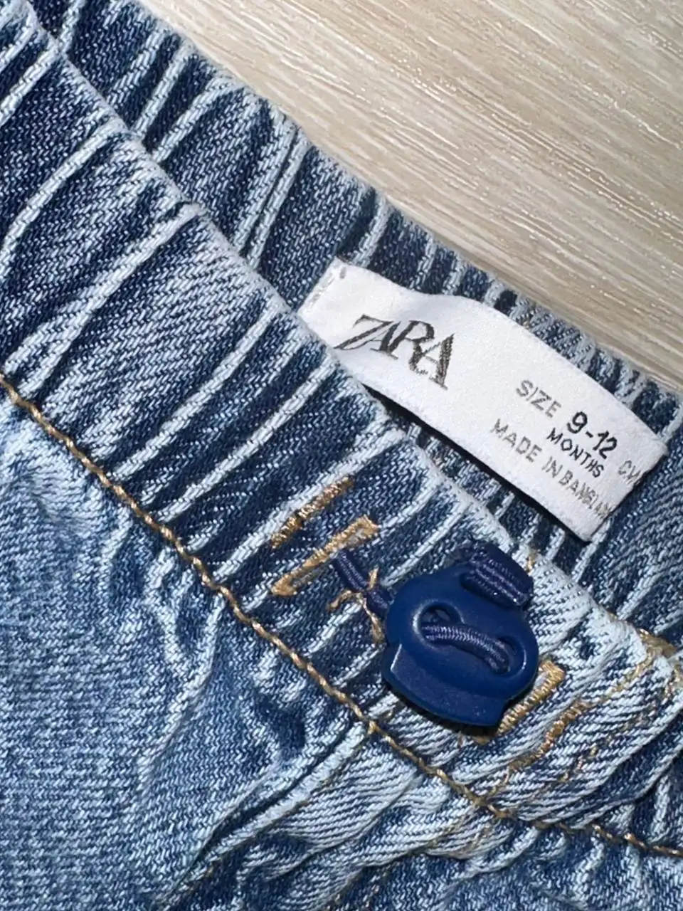 Джинсы ZARA для детей 9-12 месяцев - Одежда (Товары для детей) в Владивосток