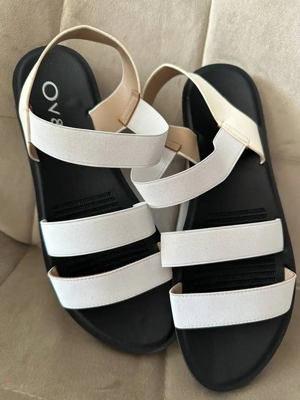 Продажа новых ботинок размер 42 - Обувь (Одежда) в Владивосток