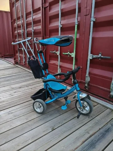 Велосипед трехколесный Moby Kids голубой с родительской ручкой - Обувь детская в Владивосток