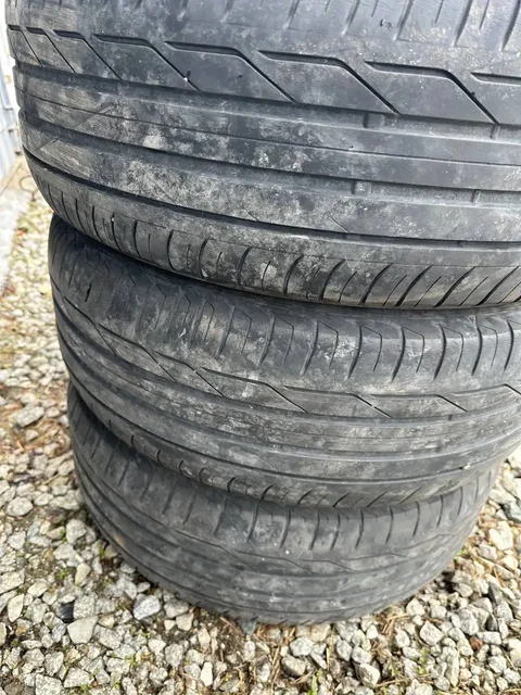 Летние шины R18 225/50 - null в Владивосток